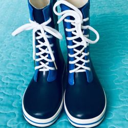 Gap Kids Laced Rain Boots Size 12US -NWOT