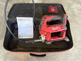 Milwaukee M18 Cordless Grease Gun