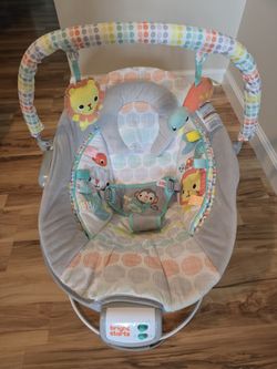 Bright Starts Whimsical Wild Vibrating Baby Bouncer