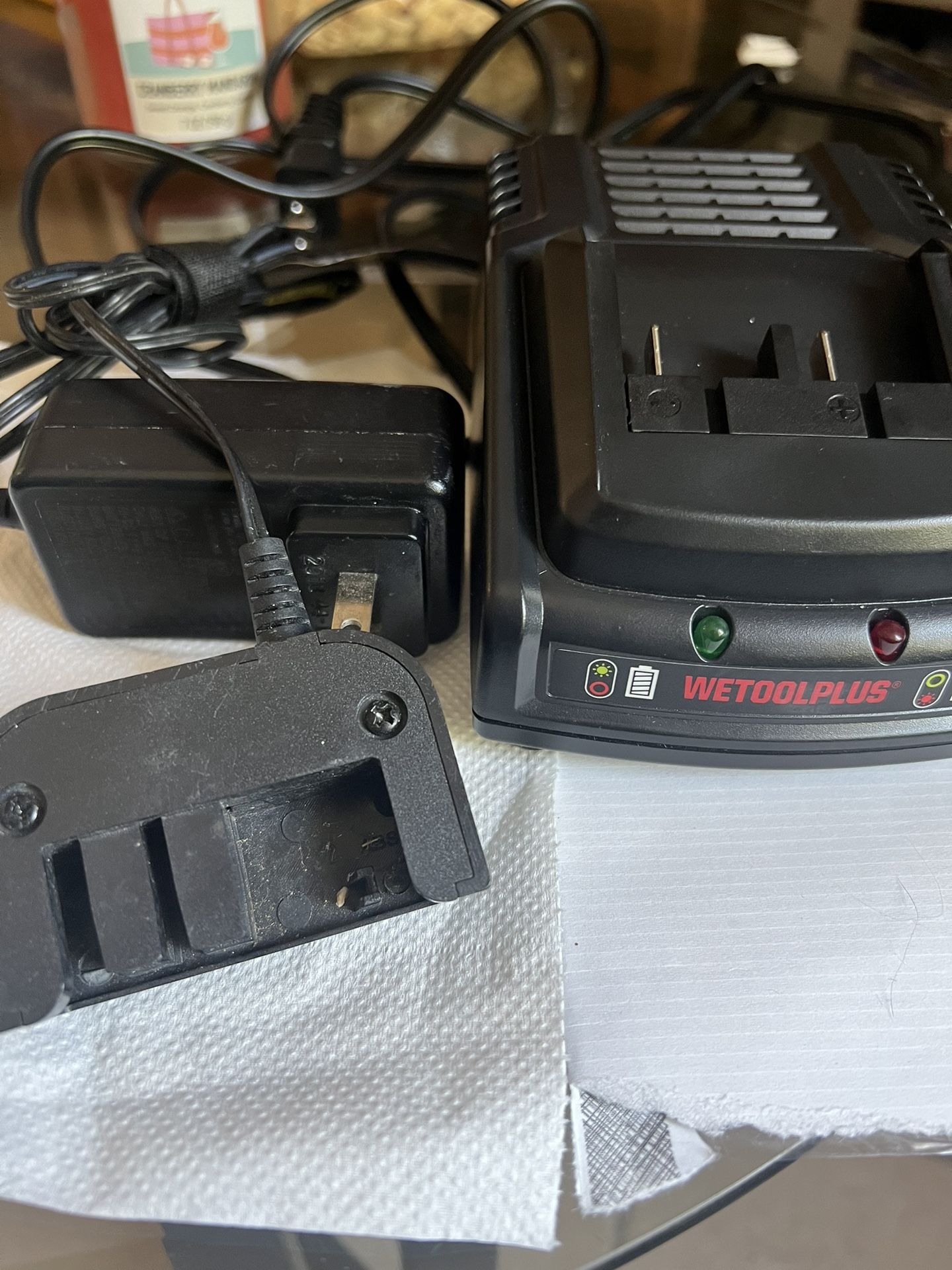 Battery Chargers, Black Decker & Wetoolplus