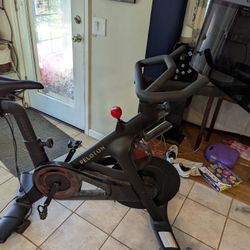 Peloton+ Bike 