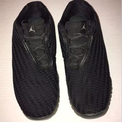 Nike Air Jordan Men’s Future Low Baskeball Shoes,Lace Up,Black, Sz 6Y, Pre-owned
