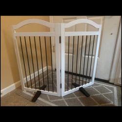32” tall White Folding Dog Gate
