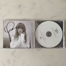 Taylor Swift the Tortured Poets Department CD with Hand Signed Photo WITH HEART - READ DESCRIPTION