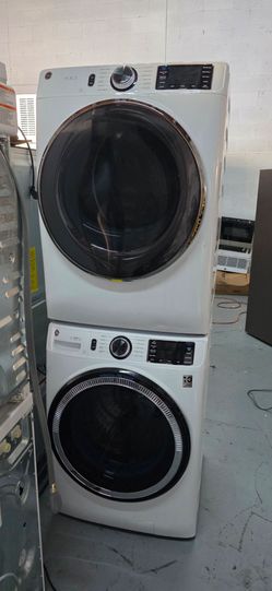 2025 GE WASHER AND DRYER STACKABLE FRONT LOAD 27 INCHES