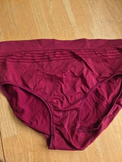 Yummie XL burgundy color women's $5