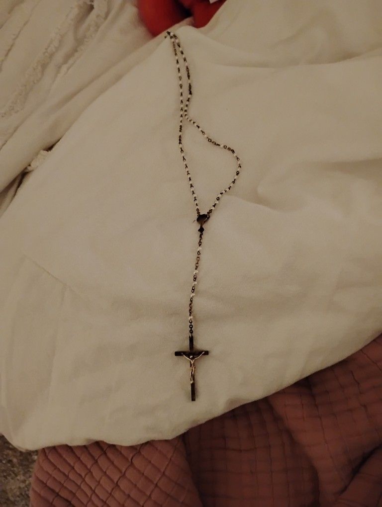 Ended
† Gorgeous Delicate Silver Tone Small Faux Pearl Beaded ROSARY 15"