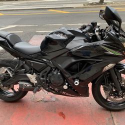 Kawasaki Ninja 650 ABS $7000