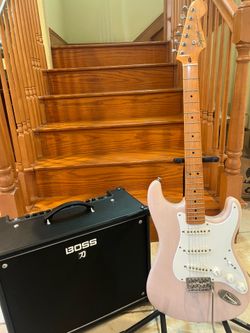 Squier Classic Vibe Stratocaster (Mint) w/ Boss Katana 100 Watt Effects Amp (Mint)