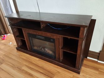 Entertainment center