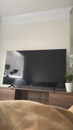 Tv Nuevo con caja 65”