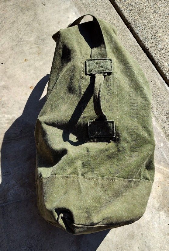 Vintage US Army Duffle Bag