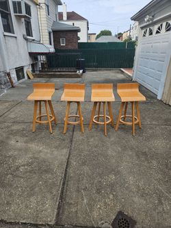4 swivel bar stools