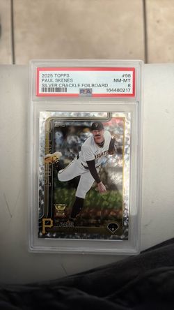2025 Topps Paul Skenes Silver Crackle Foilboard PSA 8