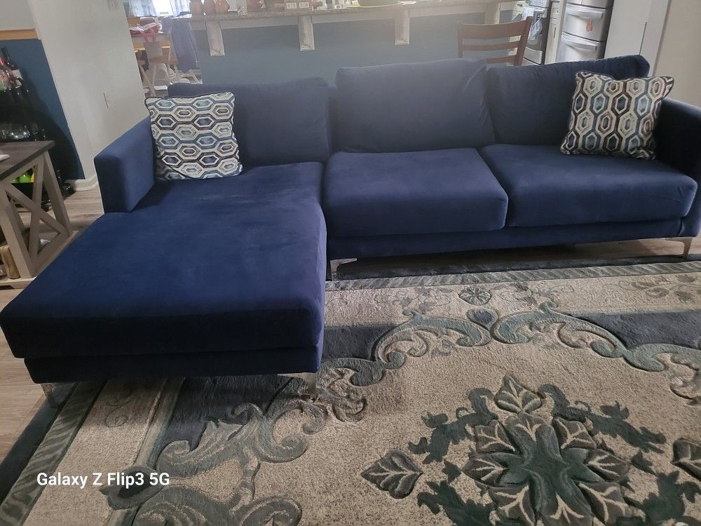 Royal Blue L-SHAPE SOFA for Sale in Melbourne, FL - OfferUp