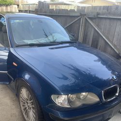 2003 BMW 330i