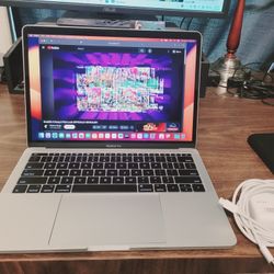 Apple MacBook Pro 17