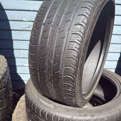 Vendo 2 Llantas Medida 235-40-18 Muy Buenas Condiciones 