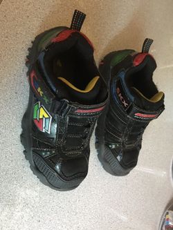Sketchers sz 13