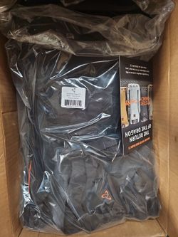 Mystery Ranch x Carryology Dragon 2.0 — Black — New/Sealed NWT.