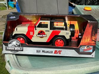 DIFFERENT KINDS OF JURASSIC DINOSAUR ACTION FIGURES