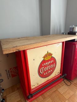 Vintage Bar Table (Corona)