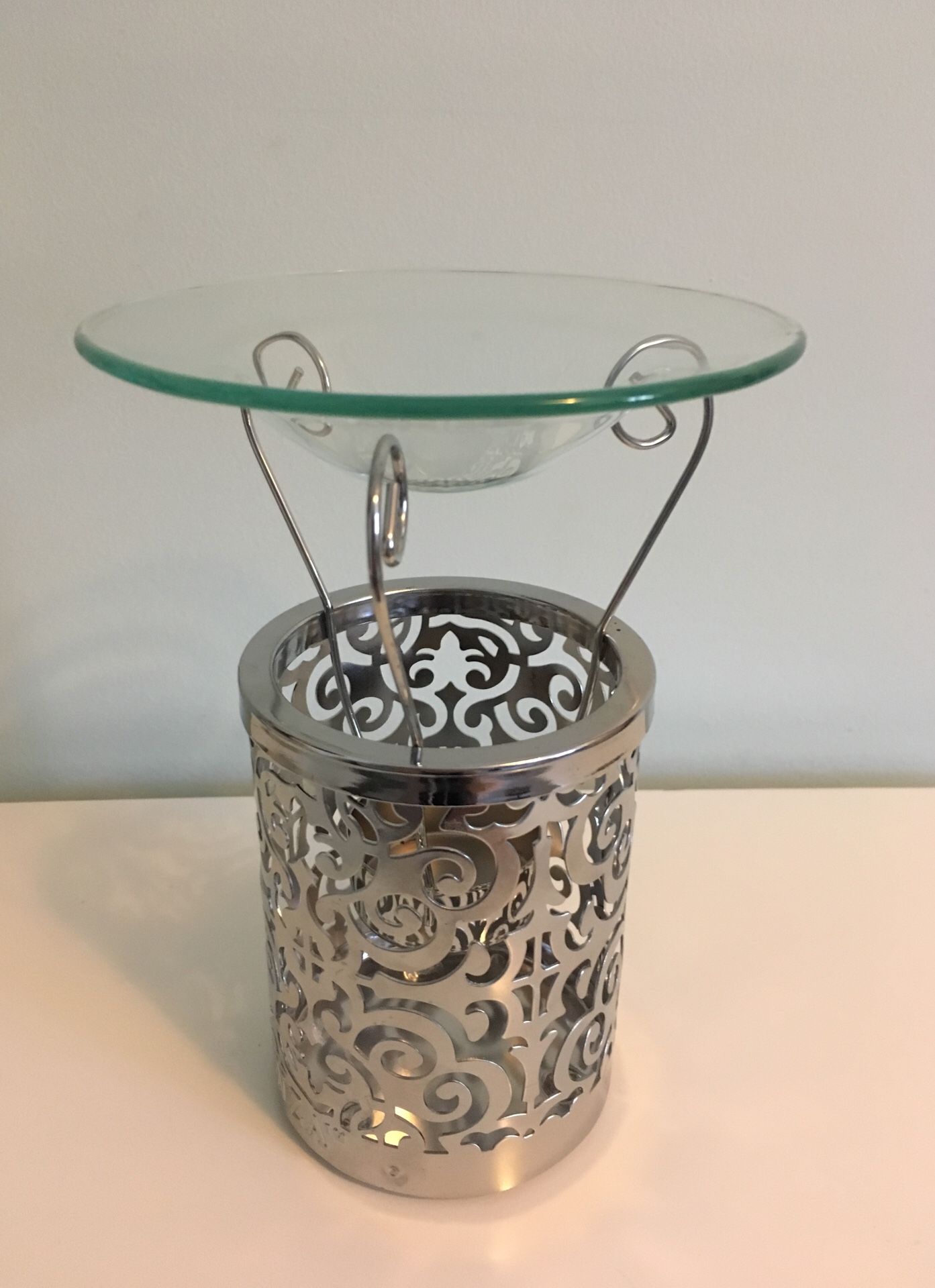 Luxury oil warmer (brand new)