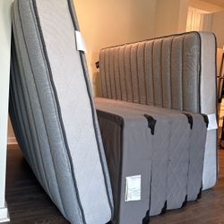 2 Queen Matress And Box springs