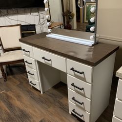 Vanities For Sale‼️100 Percent Wood