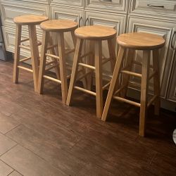 Solid Wood Sturdy Bar Stools Counter Height 
