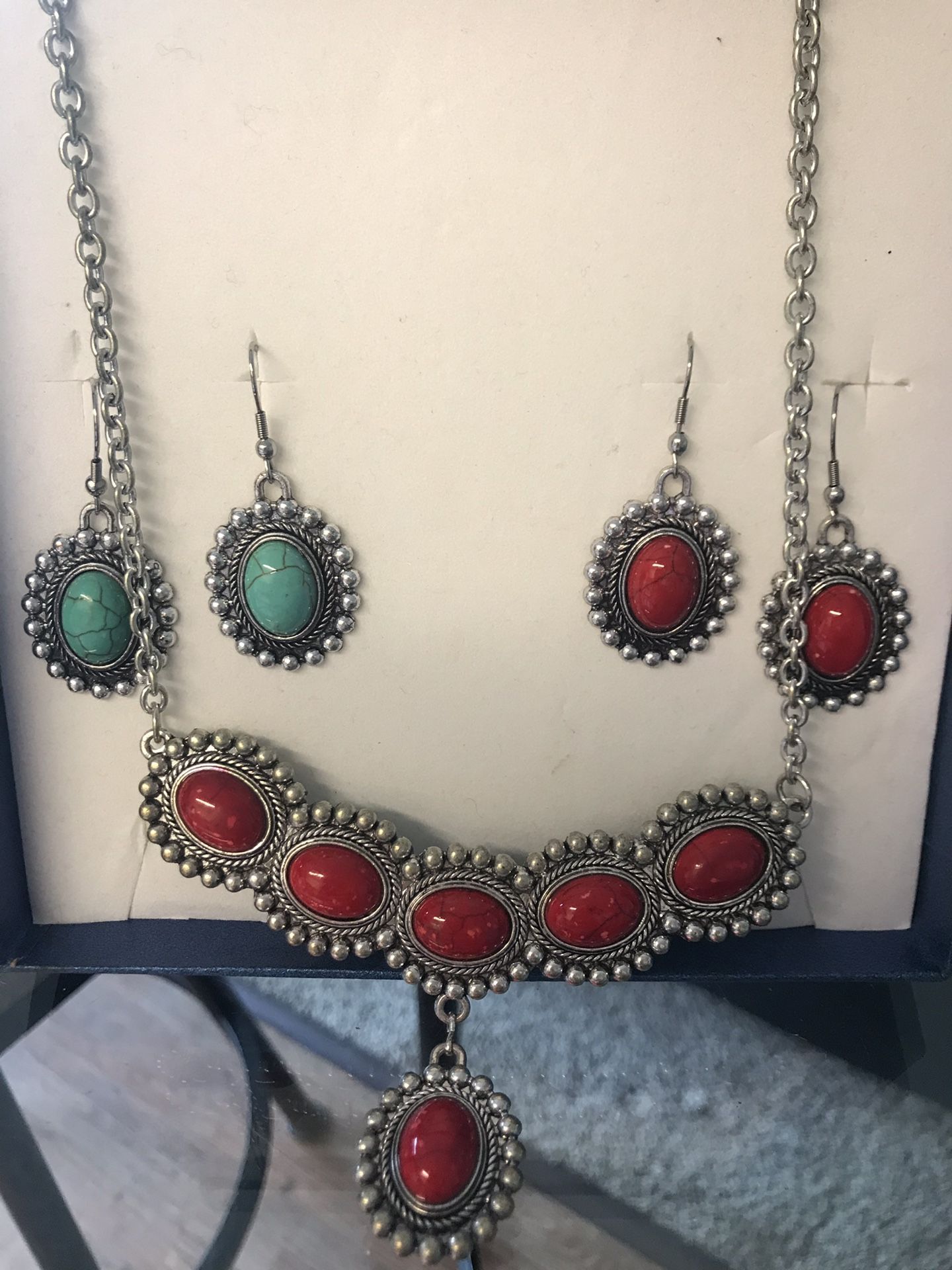Reversable Necklace with Earrings