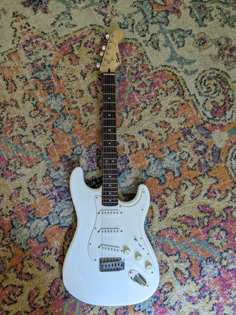 Squire Bullet Strat