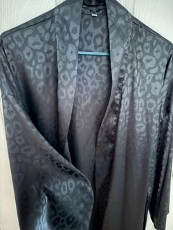Robe - black cheetah