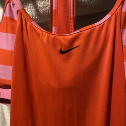 Women’s Nike Swimsuit Top