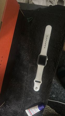 Apple Watch Series 3(don’t text if not serious)