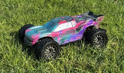 ARRMA Vorteks 223S BLX 4X4 Brushless Stadium Truck