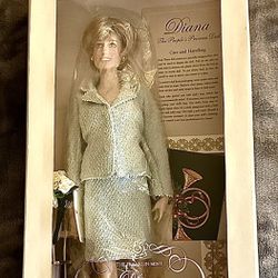 Franklin Mint New In Box Princess Diana Doll