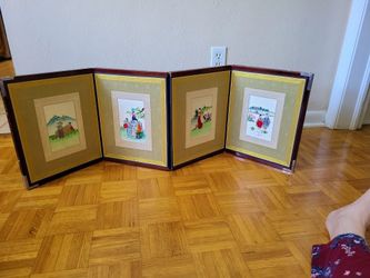 Vtg. Asian Folding Screen 4 Panel Embroidered Art in Dark Wood Frame