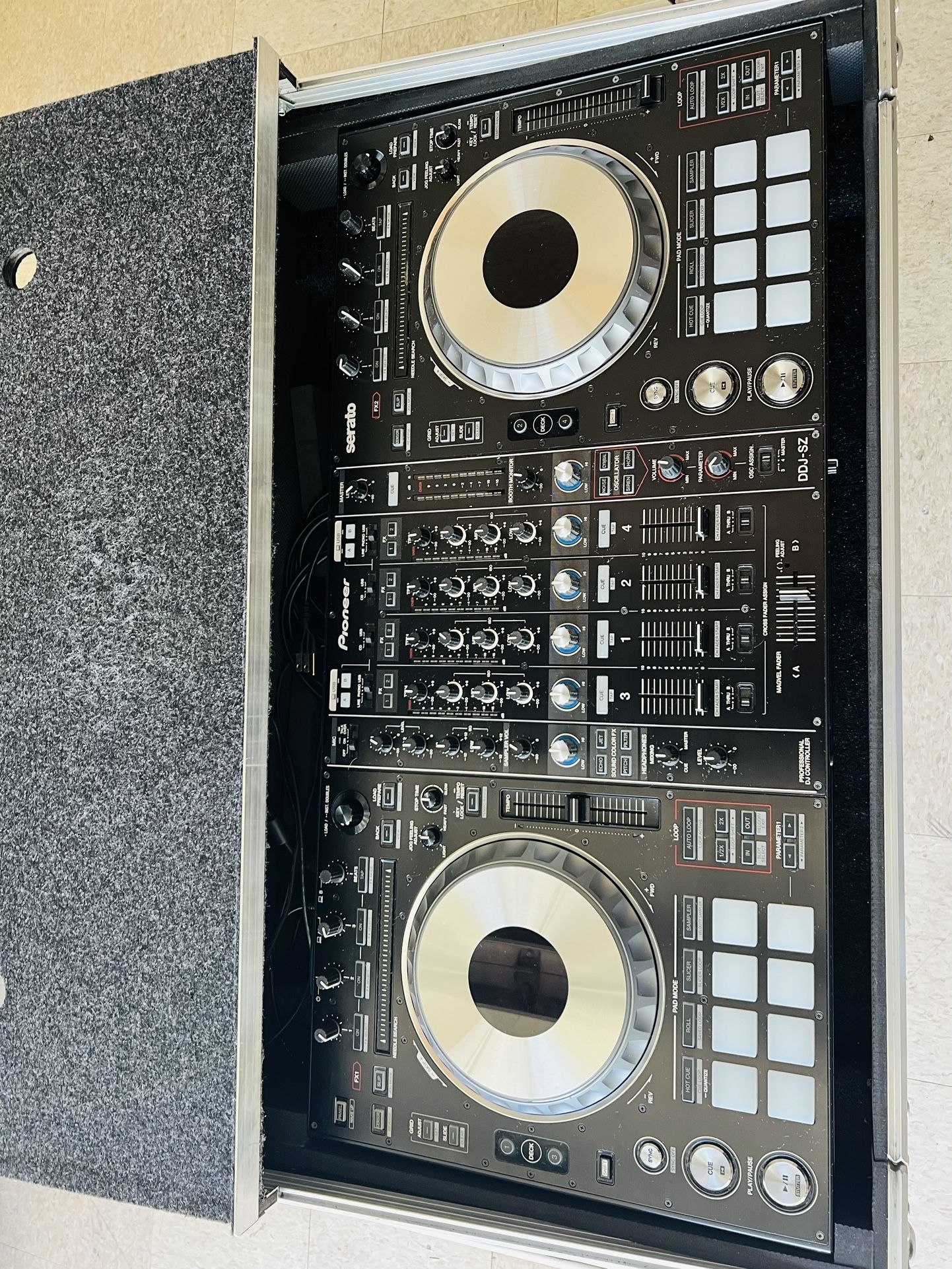 Ddj -sz Mixer With Case