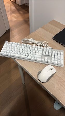 White Razer Pro Type Keyboard and Pro Click  Mouse set