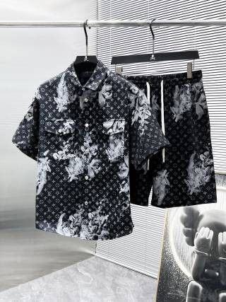 New casual short-sleeved shorts and trousers suit size L