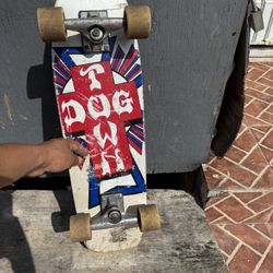 Dog town skate board