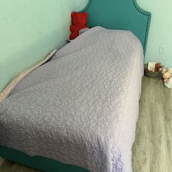 Twin size bed frame