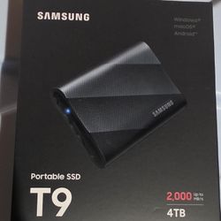 SAMSUNG T9 4TB SSD