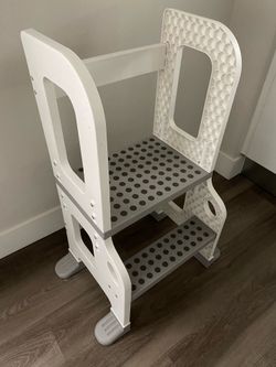 Kids assist step stool