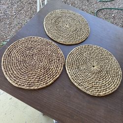 3 Round Woven Chargers