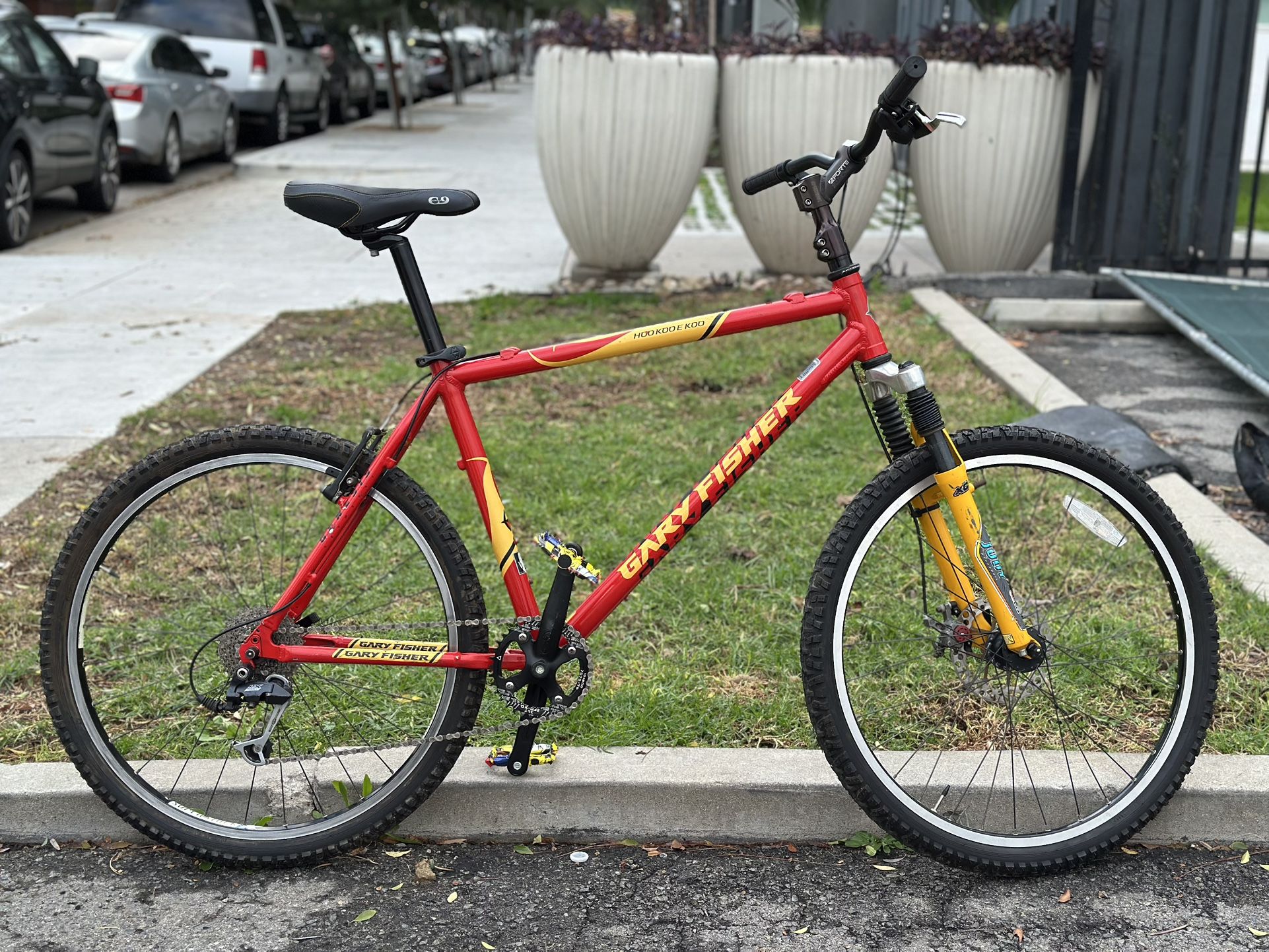 1995 Gary Fisher Hoo Koo E Koo Mountain Bike!