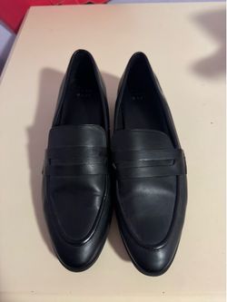 Black Women’s Loafers