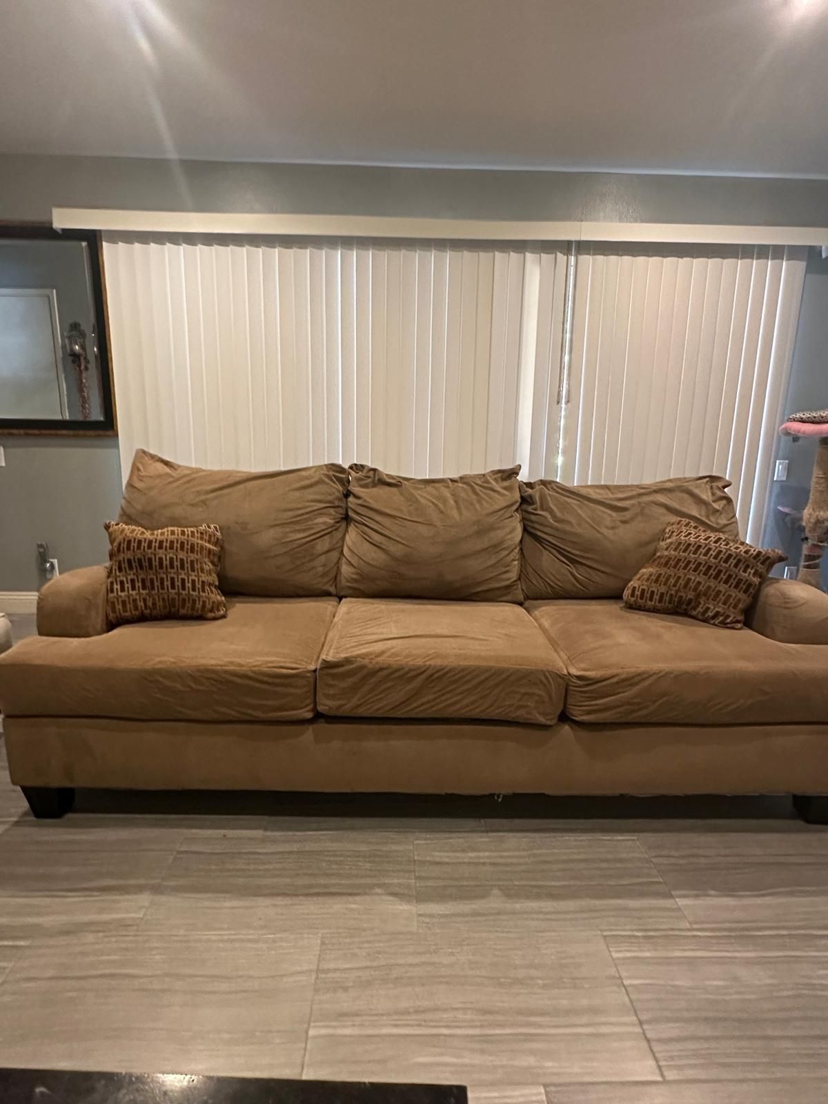 Two Matching Couches/sofas