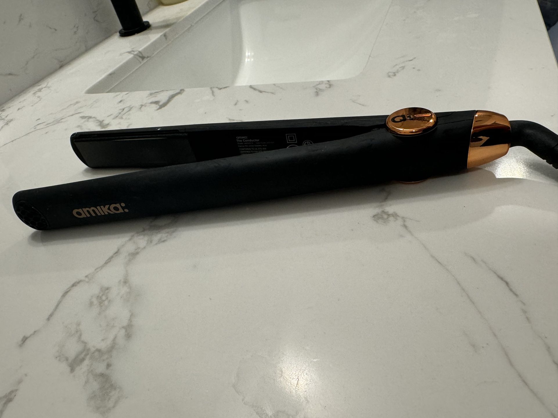 Amika Hair Straightener 
